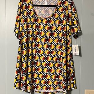 LuLaRoe Black and Yellow Relaxed Tee